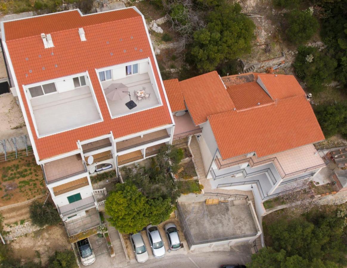 Apartments Jadranko Brela Exterior photo