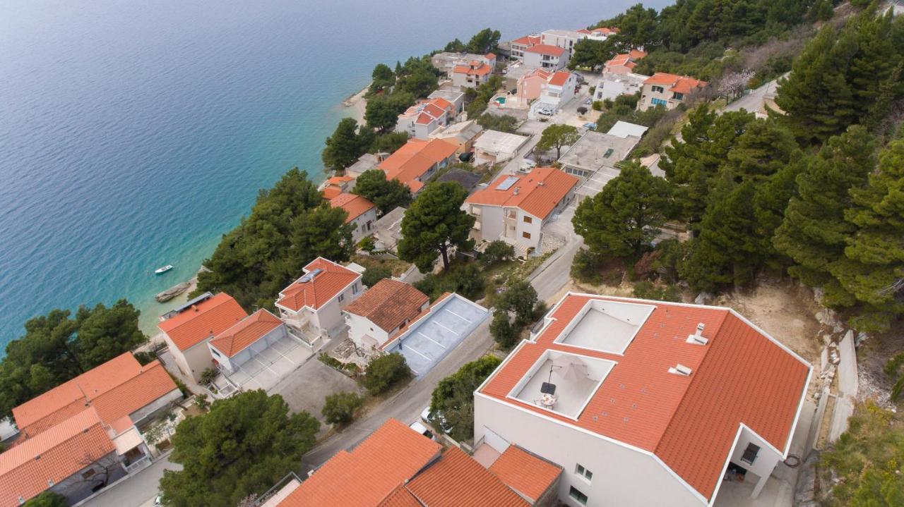 Apartments Jadranko Brela Exterior photo